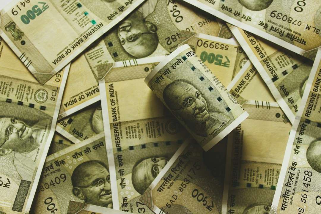 Indian rupee banknotes illustrating central government 63 percent DA DR revision and arrears calculation from July 2026