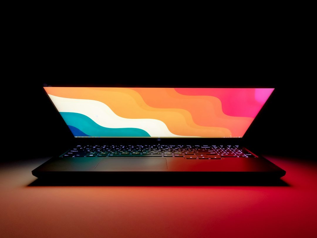 Local AI workstation और high-performance laptop को दर्शाती technology image